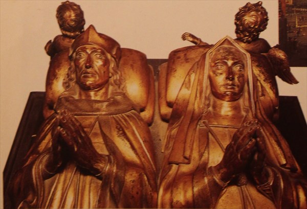 104-Скульптурные портреты Генриха VII и Елизаветы Йоркской